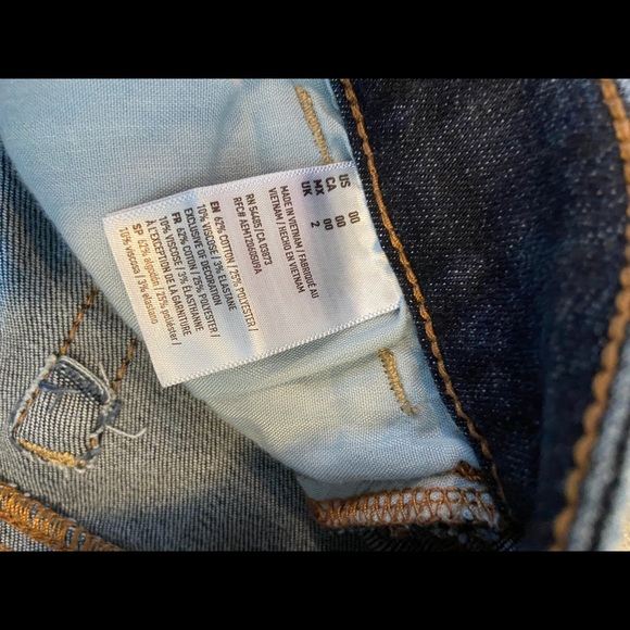 American Eagle Shorts - Picture 6 of 6